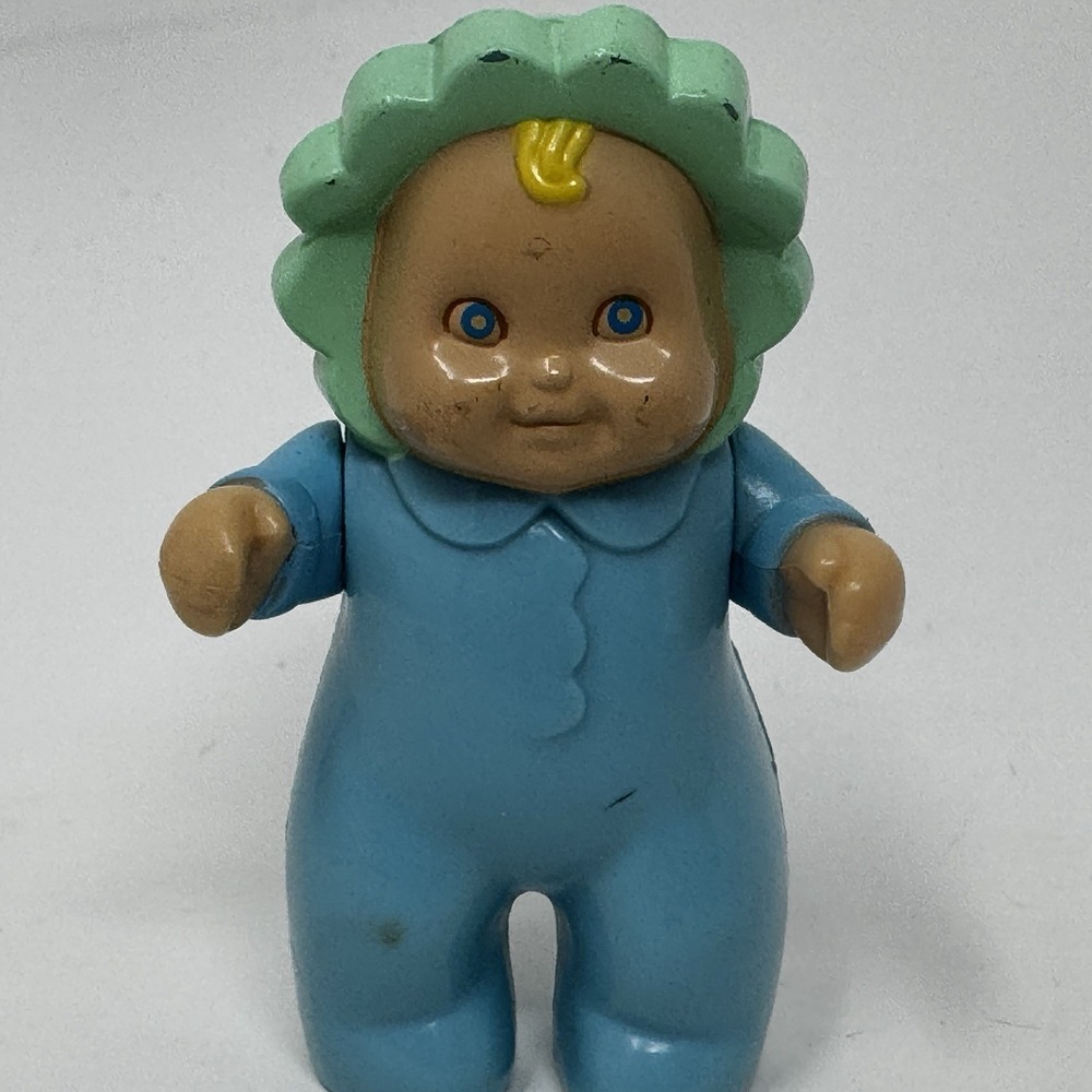 Little Tikes Dollhouse Infant Baby Doll Figure Blue Green Outfit 2.5" Bonnet - Picture 3 of 6